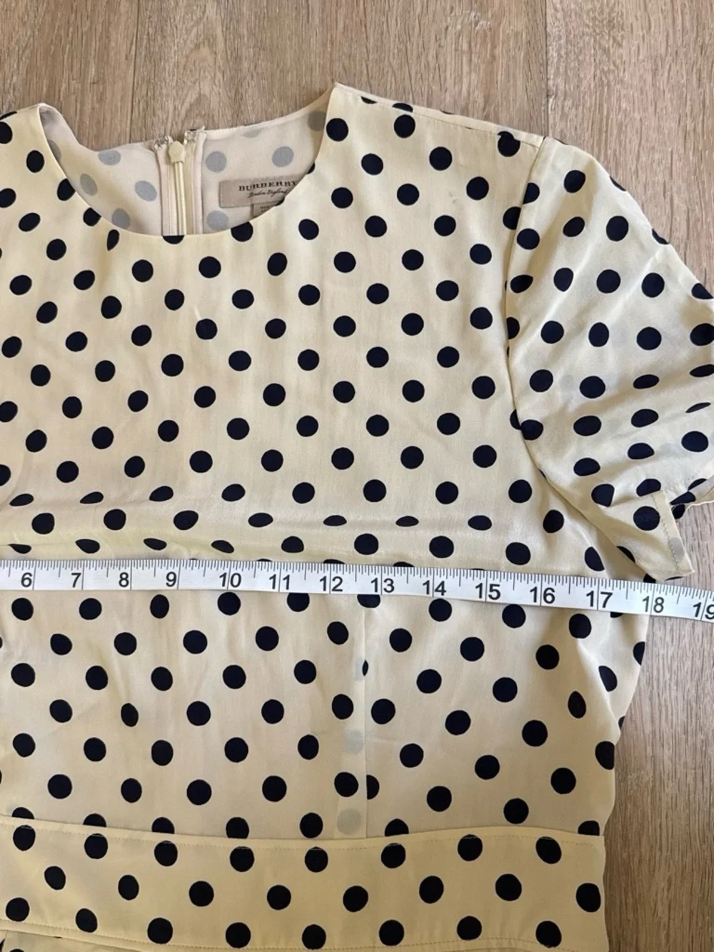 Burberry Vintage Cream Silk Maxi Dress with Black Polka Dots 8 - Picture 3 of 9